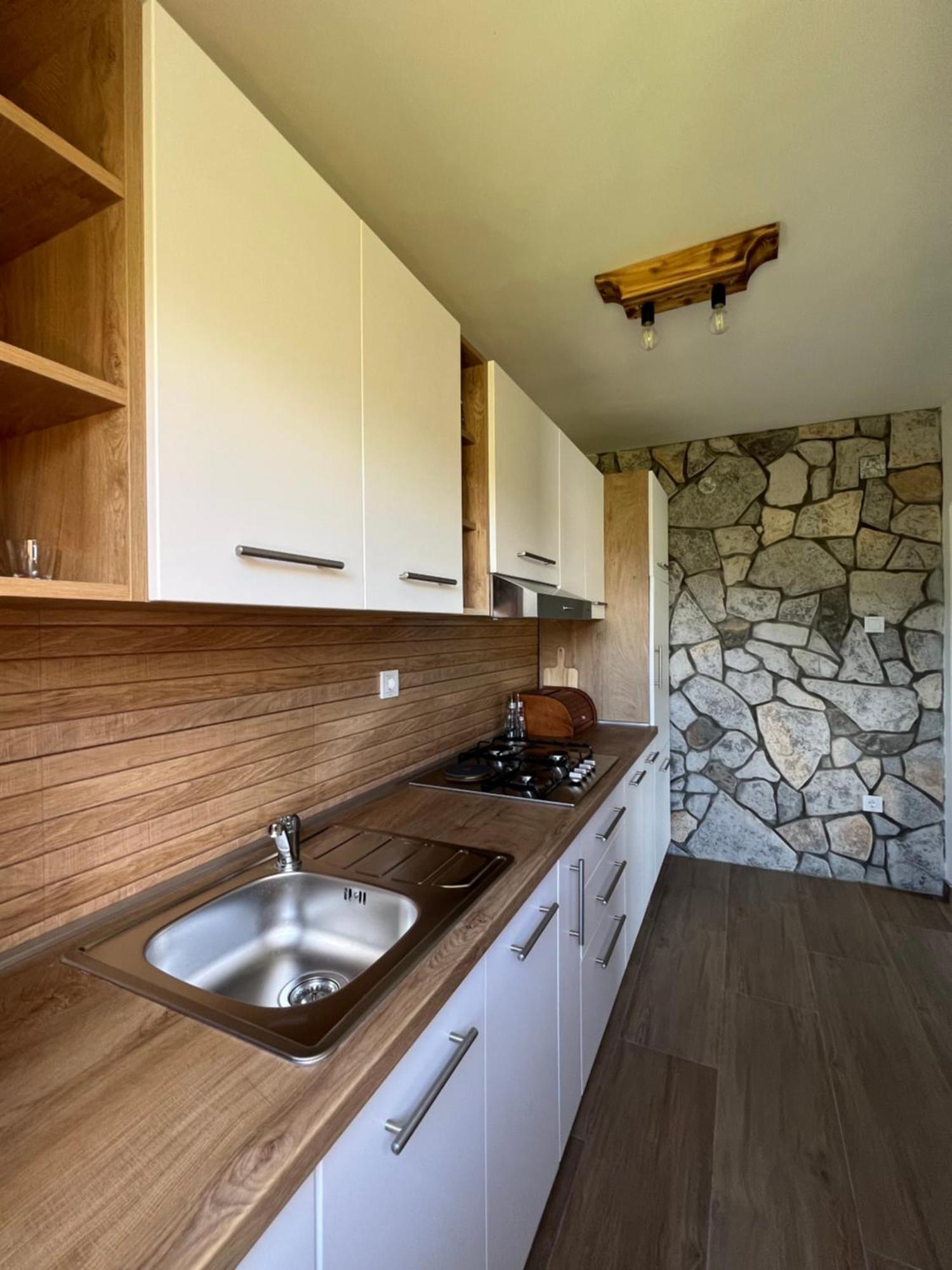 Zen Den Apartments Otočac المظهر الخارجي الصورة