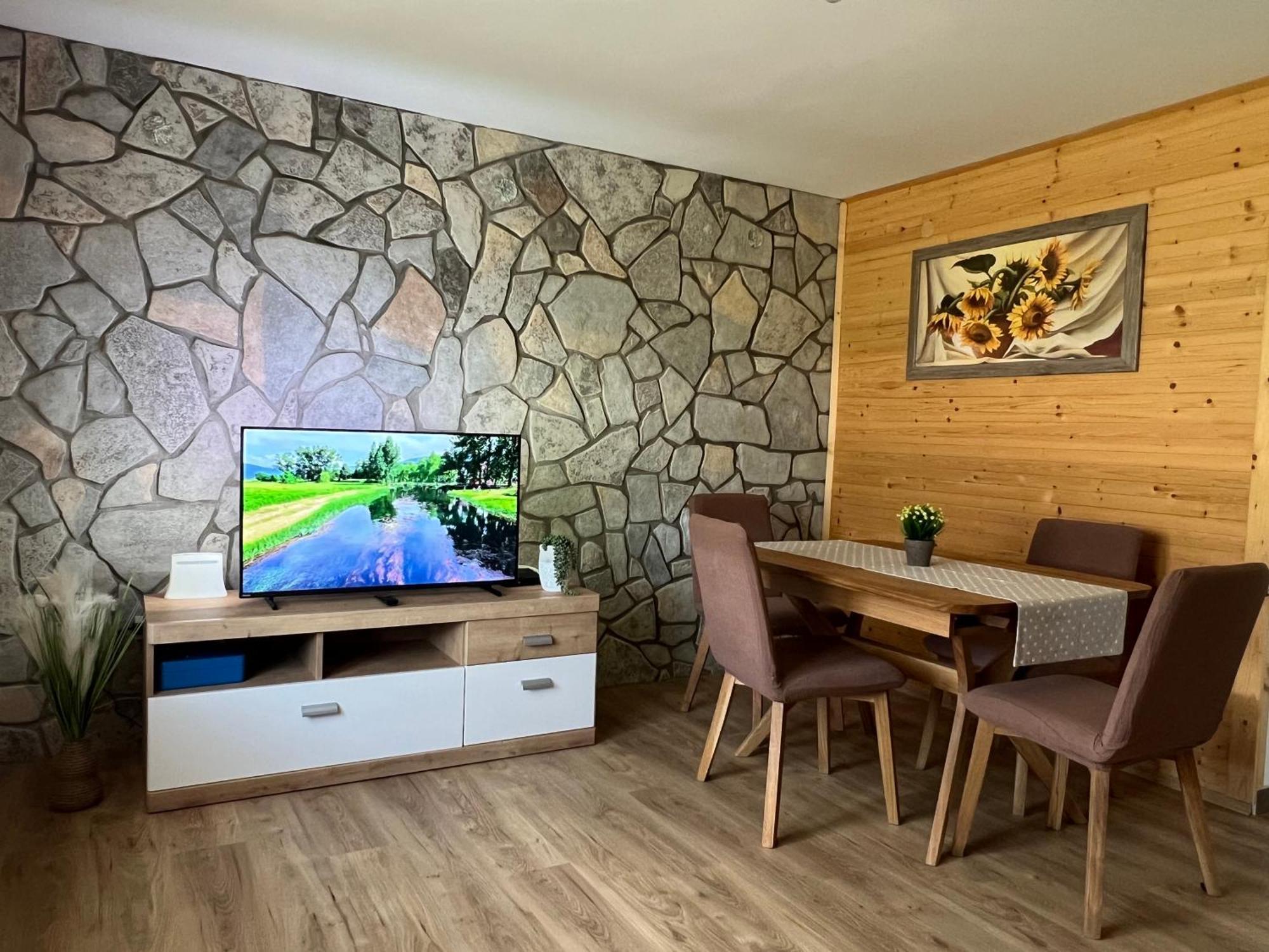 Zen Den Apartments Otočac المظهر الخارجي الصورة